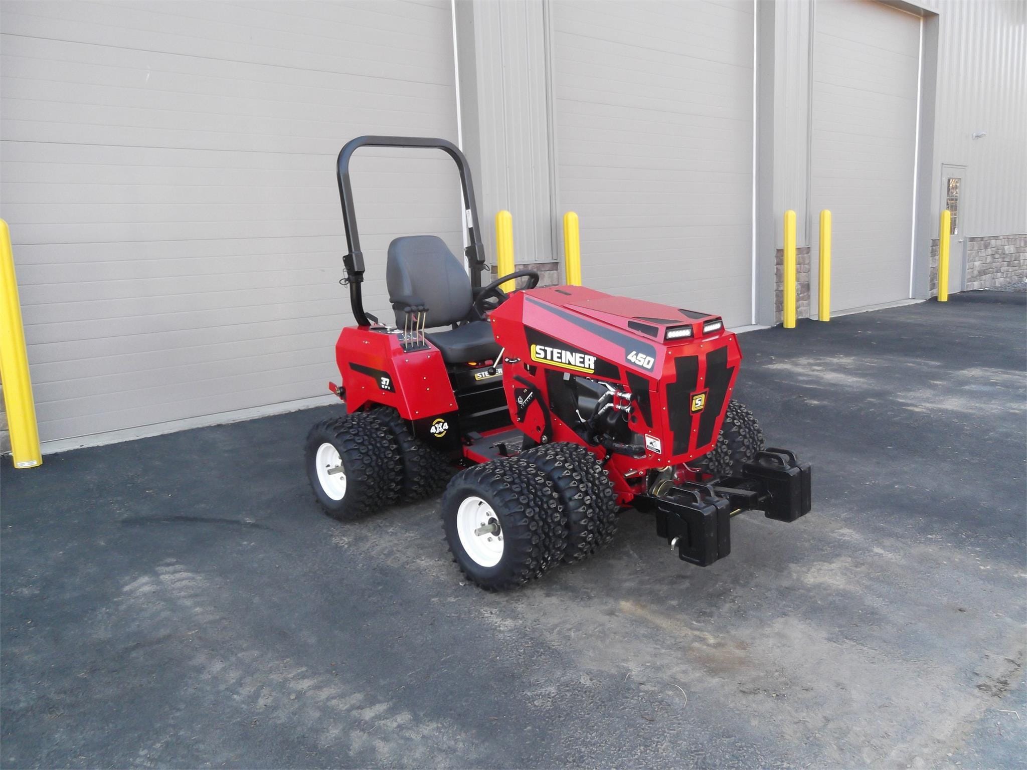 2024 Steiner 450 Equipment Image0