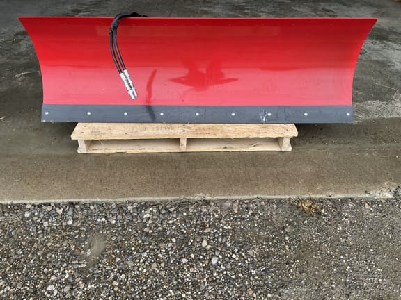 2024 Steiner BD260 Equipment Image0