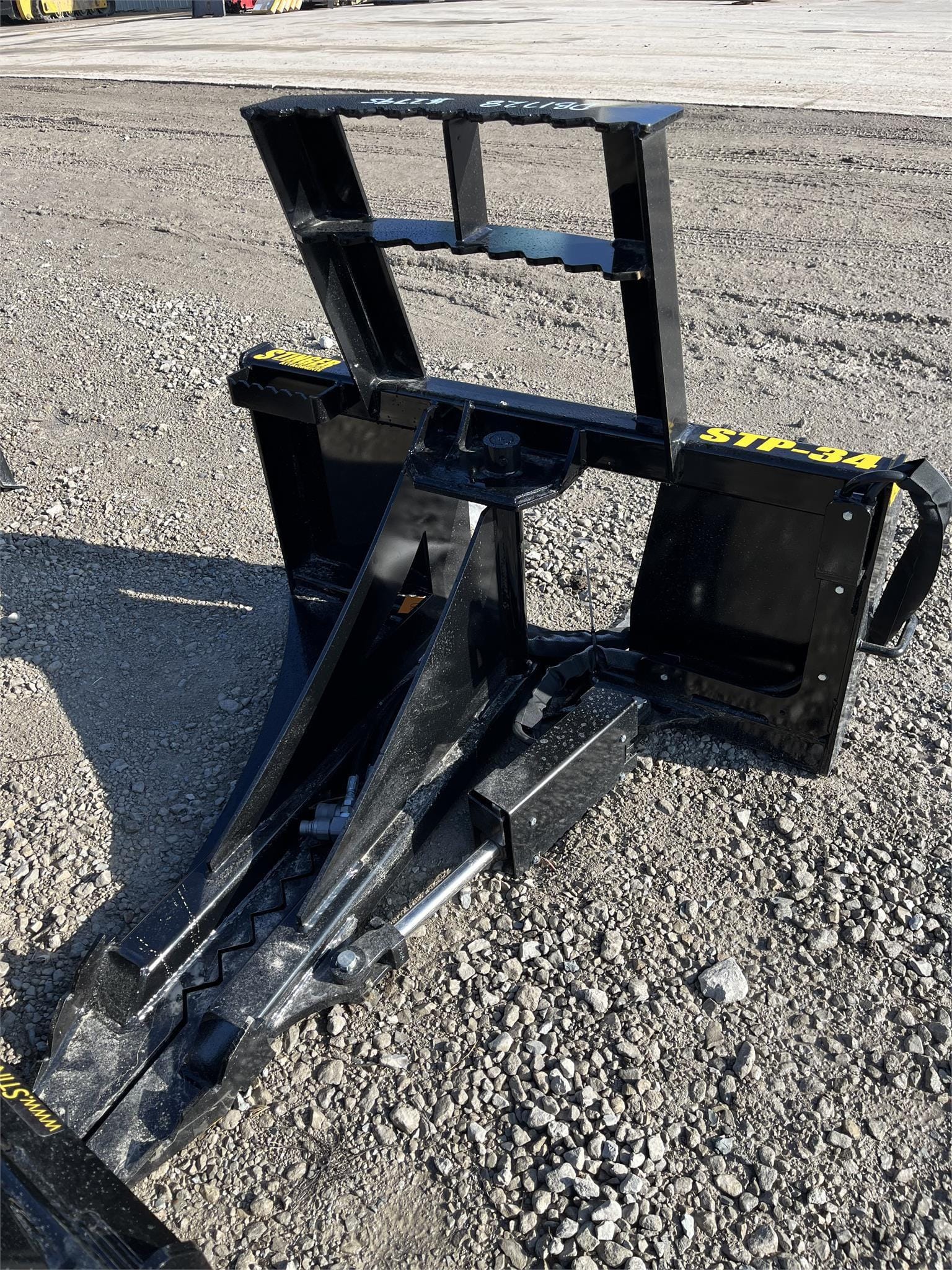 2024 Stinger STP-34 Equipment Image0