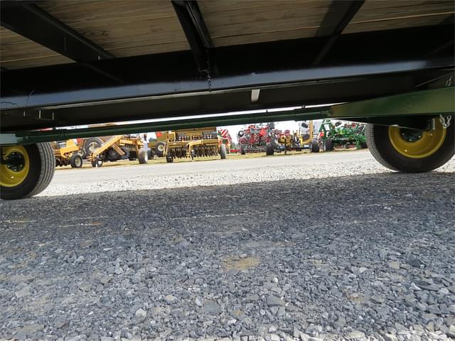 Image of Stoltzfus Hay Ride Wagon equipment image 4