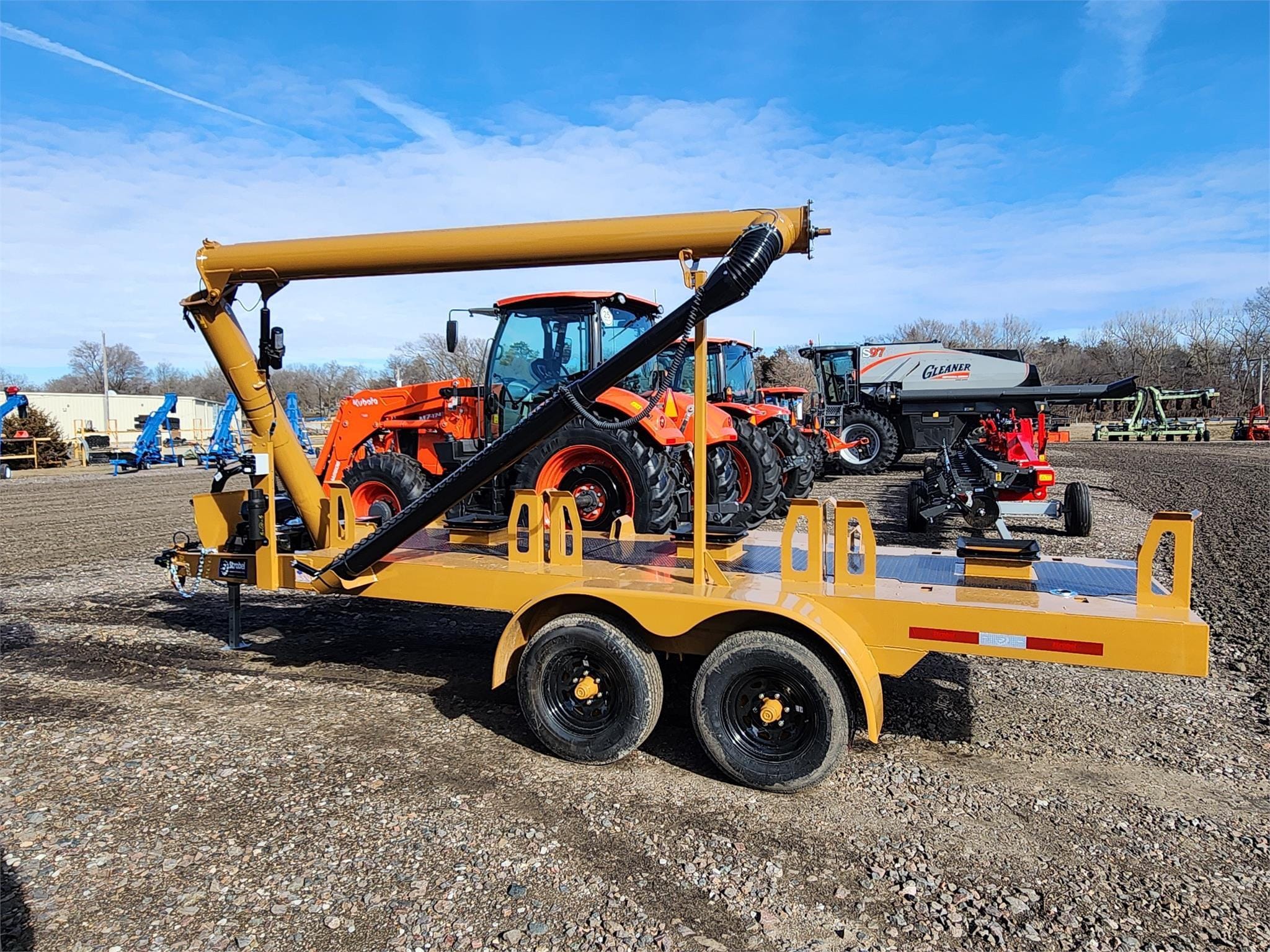 2024 Strobel 3 Box Equipment Image0