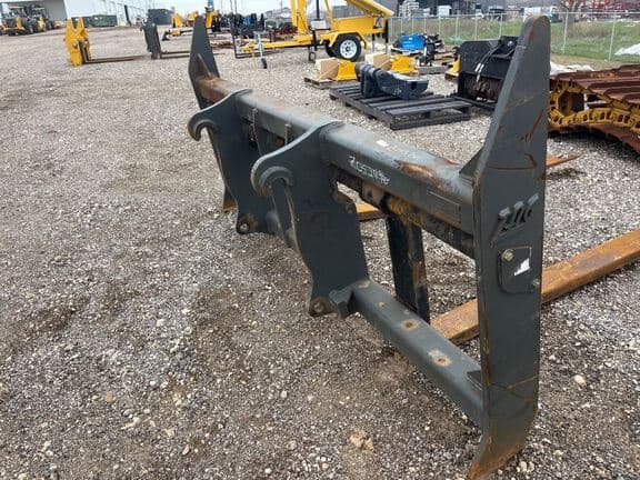 Image of Tag Pallet Forks equipment image 4