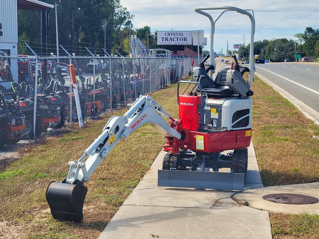 Image of Takeuchi TB210R Primary image