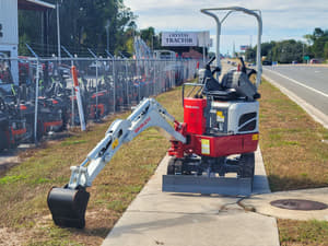 2026 Takeuchi TB210R Image