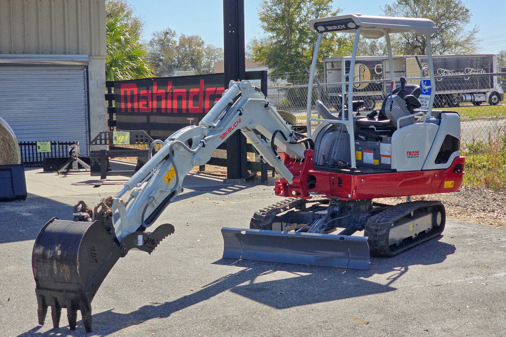 2026 Takeuchi TB225 Equipment Image0