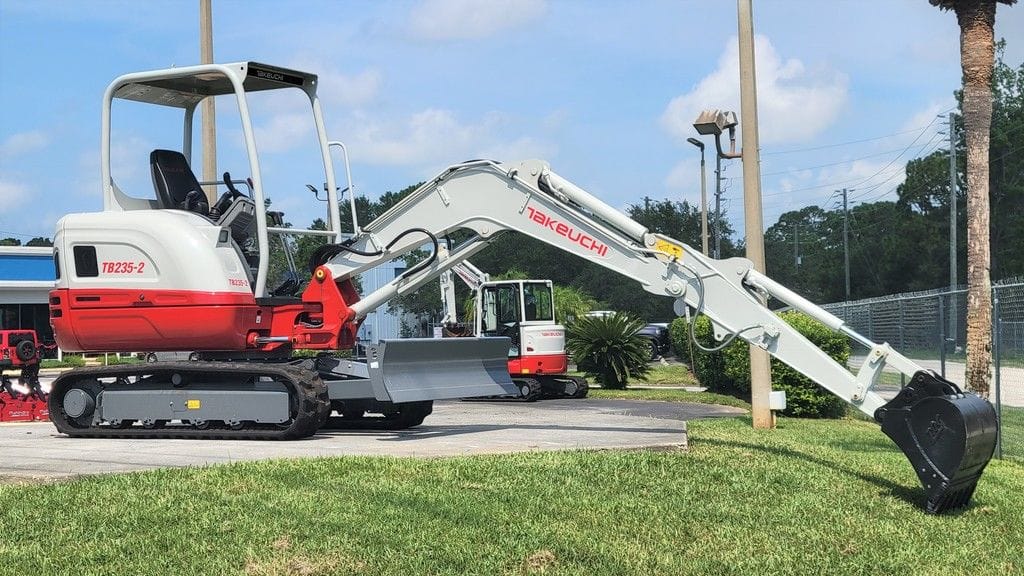 2025 Takeuchi TB235-2 Equipment Image0