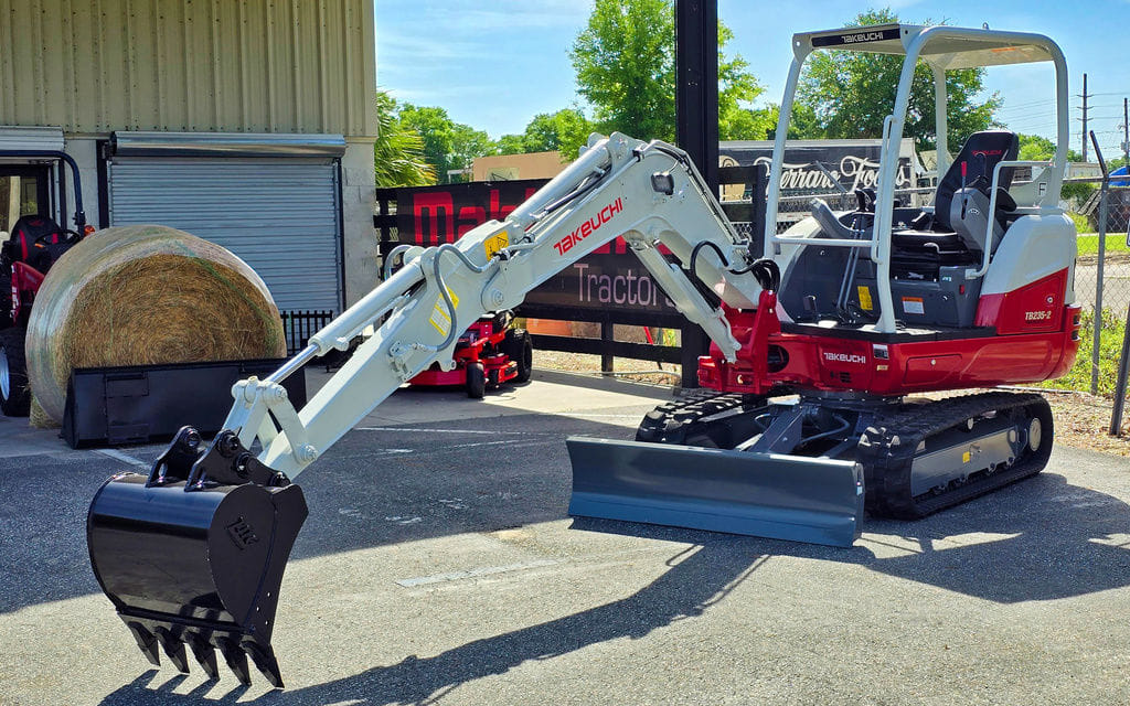 2026 Takeuchi TB235-2 Equipment Image0