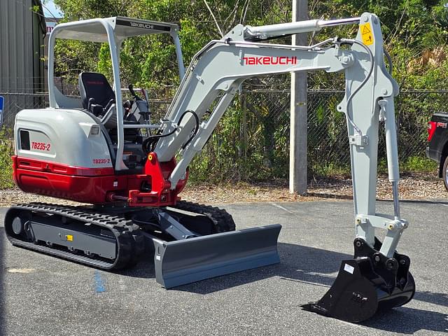 Image of Takeuchi TB235-2 equipment image 2