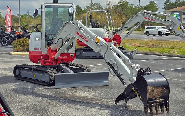 Image of Takeuchi TB235-2 equipment image 1