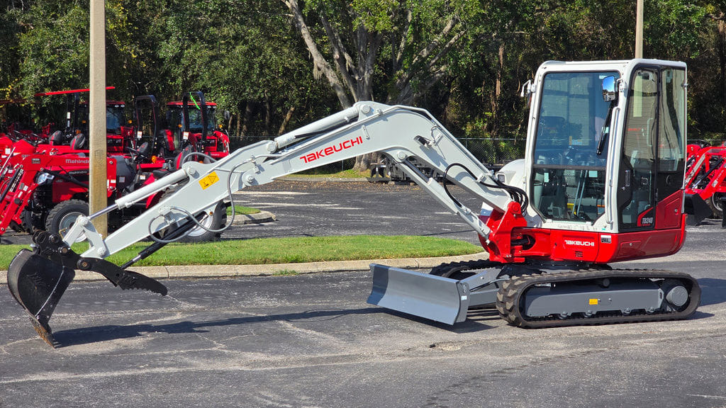 2025 Takeuchi TB240 Equipment Image0