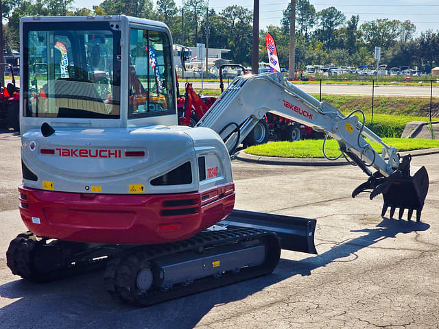 Image of Takeuchi TB240 equipment image 2