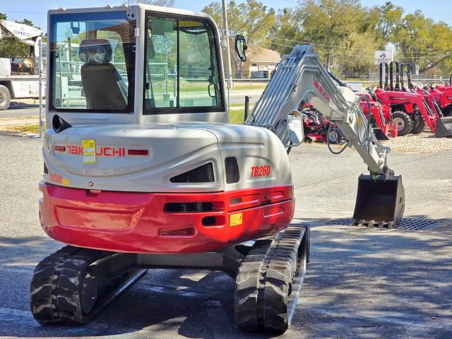 Image of Takeuchi TB260 equipment image 2