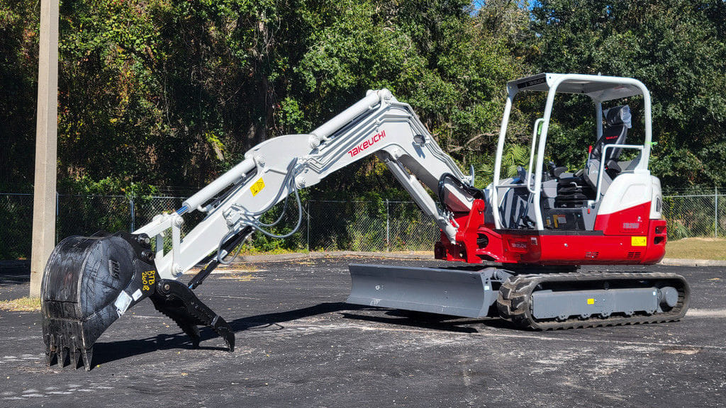 2026 Takeuchi TB260 Equipment Image0