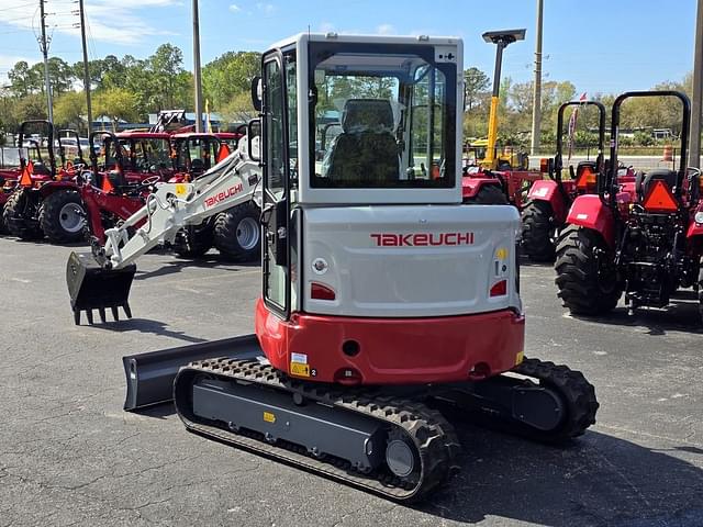 Image of Takeuchi TB335R equipment image 3