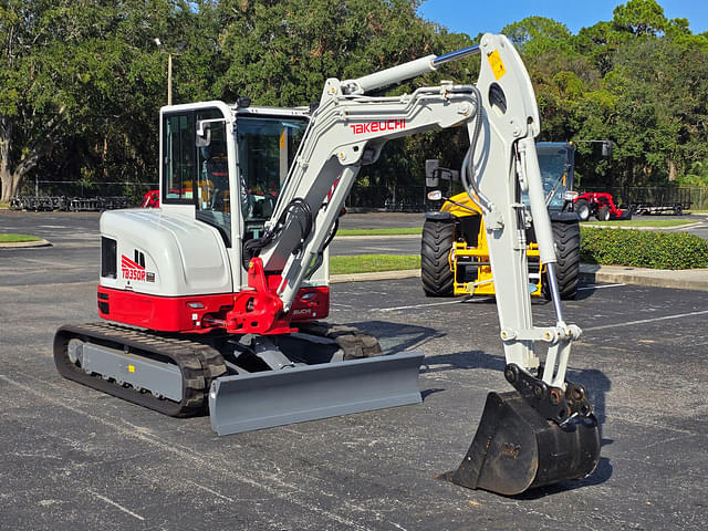 Image of Takeuchi TB350R equipment image 1