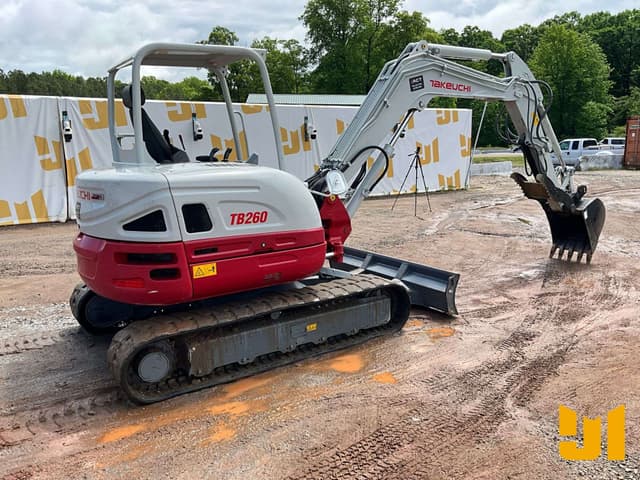 Image of Takeuchi TB260 equipment image 4