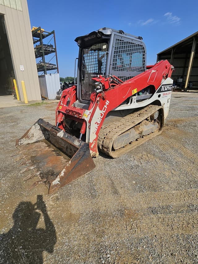 Image of Takeuchi TL12V2 equipment image 2