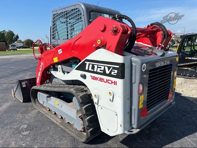 Image of Takeuchi TL12V2 equipment image 4