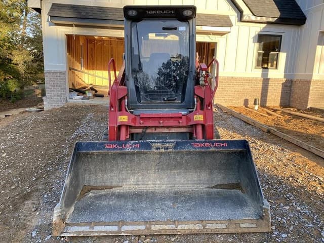 Image of Takeuchi TL8R2 equipment image 1