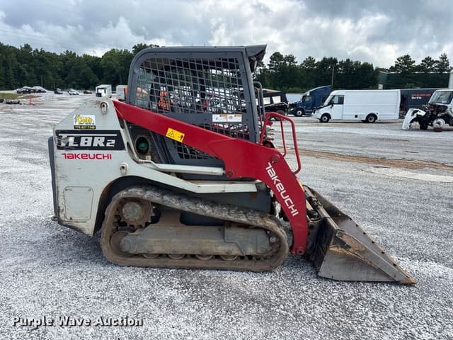 Image of Takeuchi TL8R2 equipment image 3