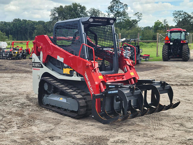 Image of Takeuchi TL10V2 equipment image 1