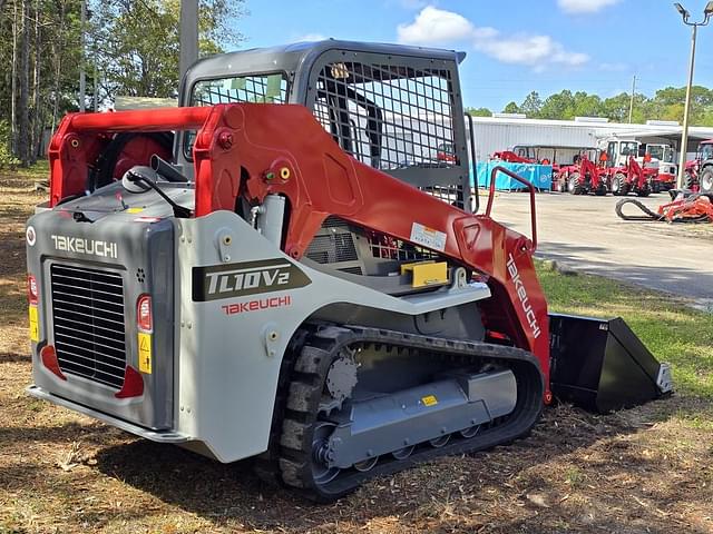 Image of Takeuchi TL10V2 equipment image 3