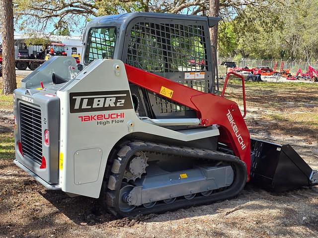 Image of Takeuchi TL8R2 equipment image 3