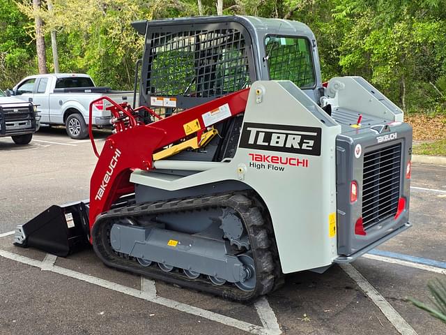 Image of Takeuchi TL8R2 equipment image 2