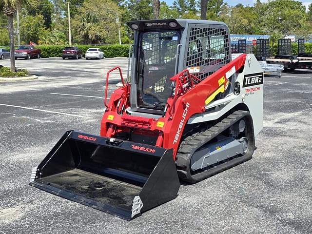 Image of Takeuchi TL8R2 equipment image 2