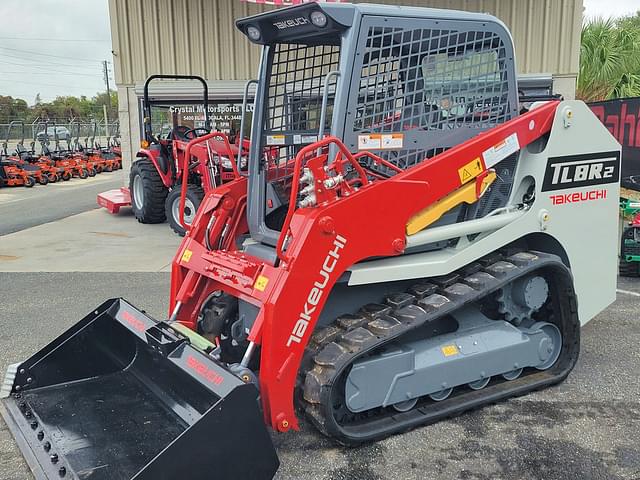 Image of Takeuchi TL8R2 equipment image 4