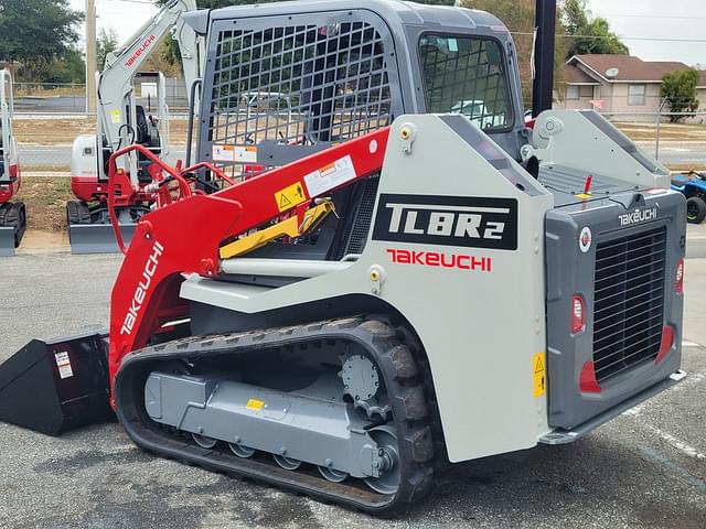 Image of Takeuchi TL8R2 equipment image 3