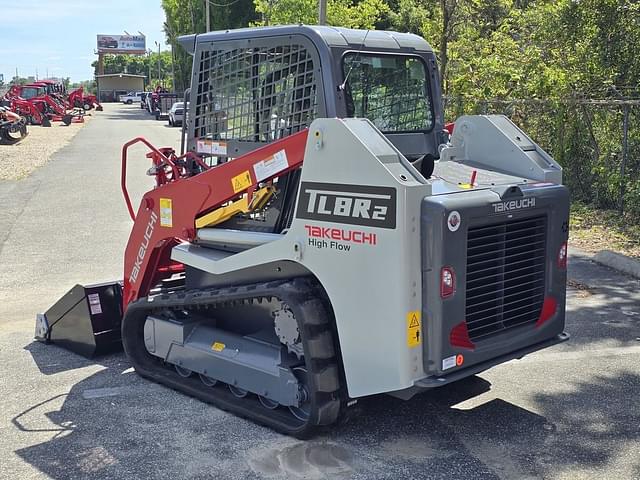 Image of Takeuchi TL8R2 equipment image 3