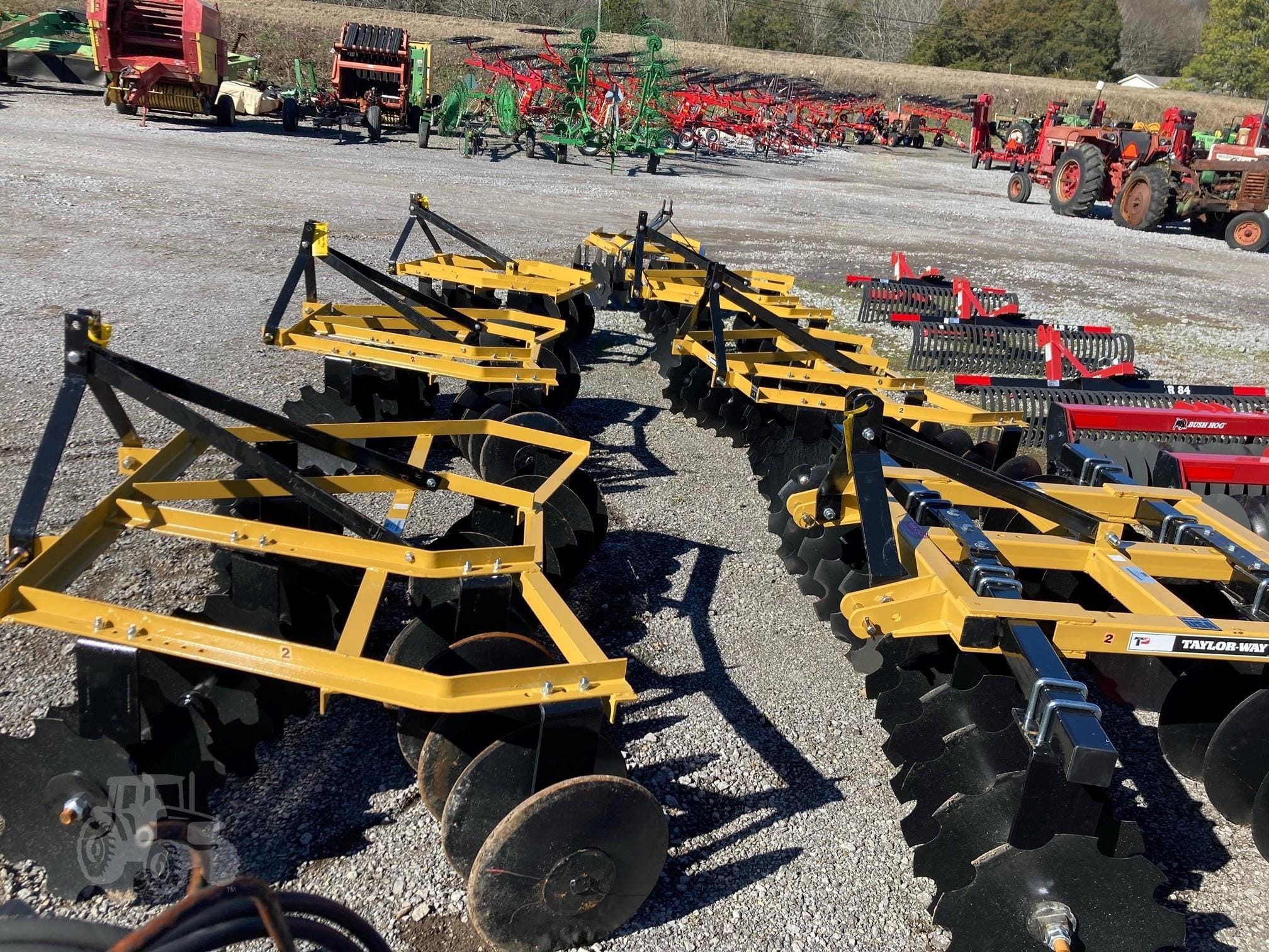 2024 Taylor-Way 233-16-16G-SB-C Equipment Image0