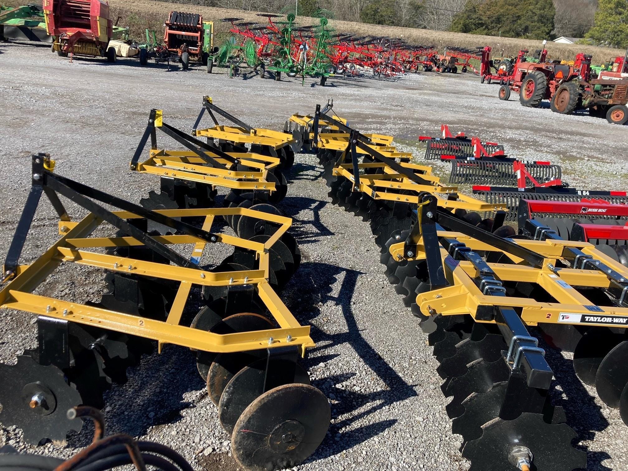 2024 Taylor-Way 233-16-16G-SB-C Equipment Image0