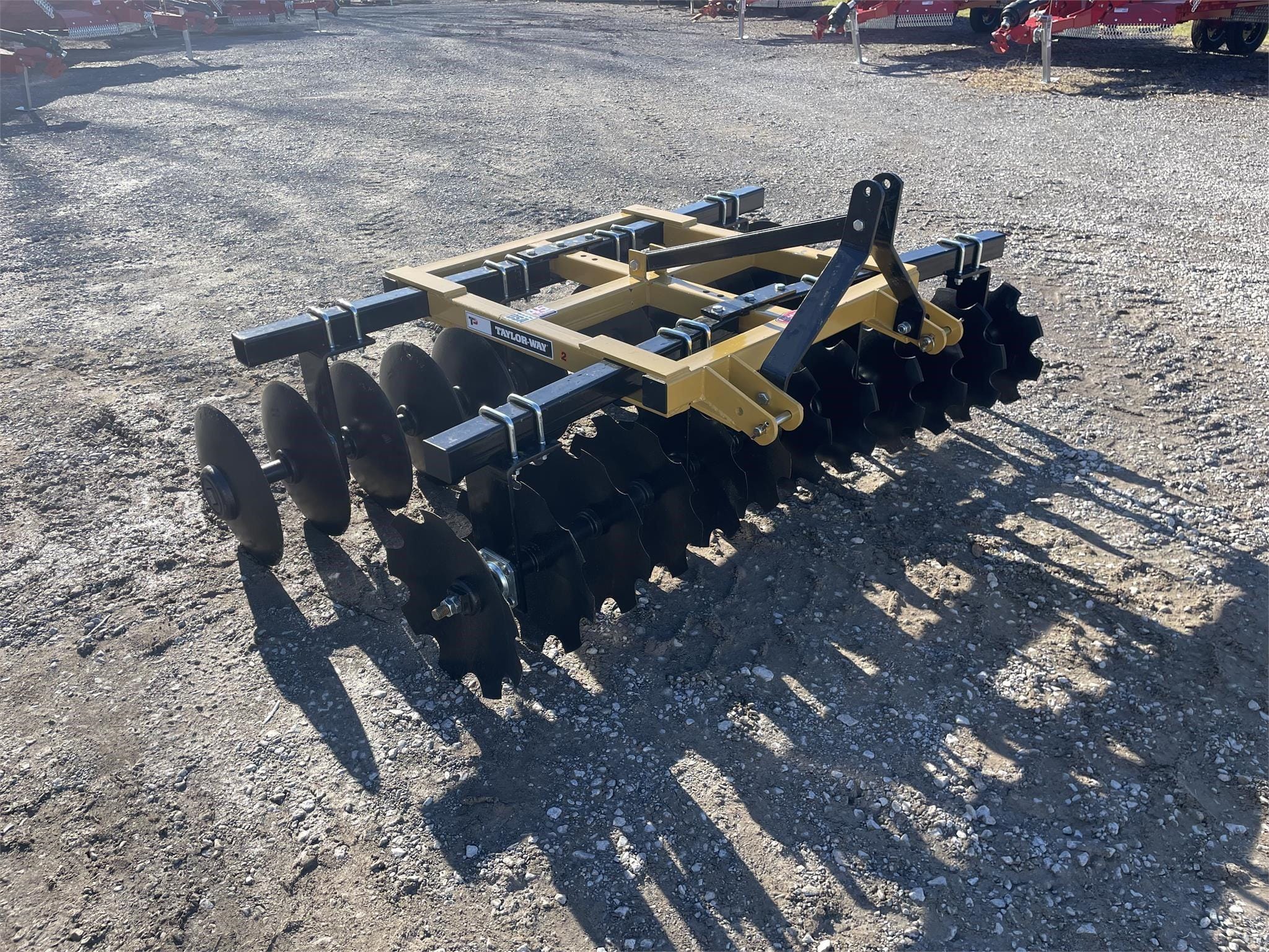 2024 Taylor-Way 233-18-24G-CBF Equipment Image0