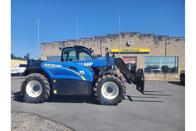 Image of New Holland TH7.42 Plus equipment image 1