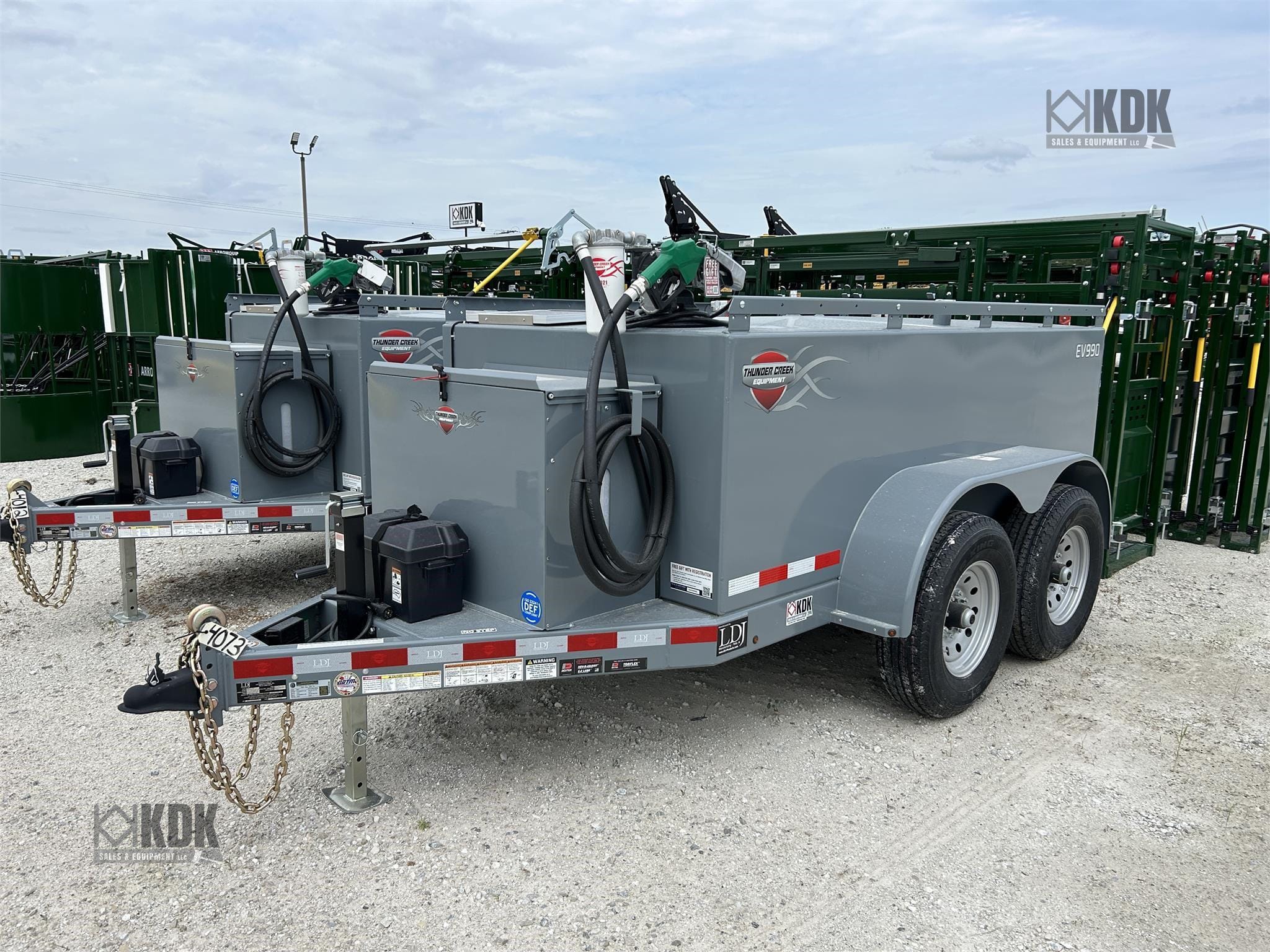 2024 Thunder Creek EV990 Equipment Image0