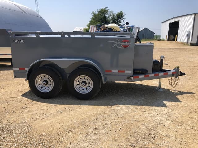 Image of Thunder Creek EV990 equipment image 1