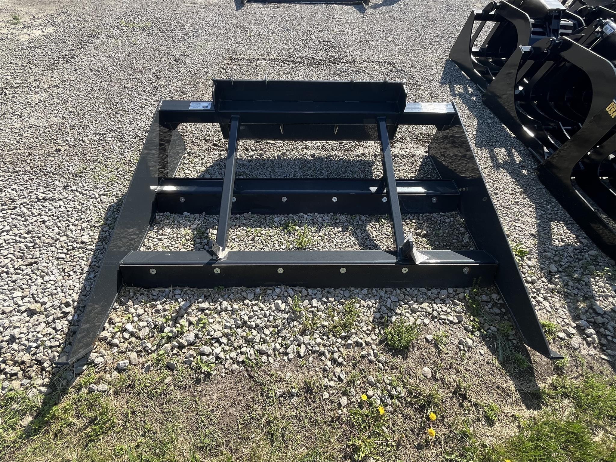 2024 Titan 72" Grader Equipment Image0