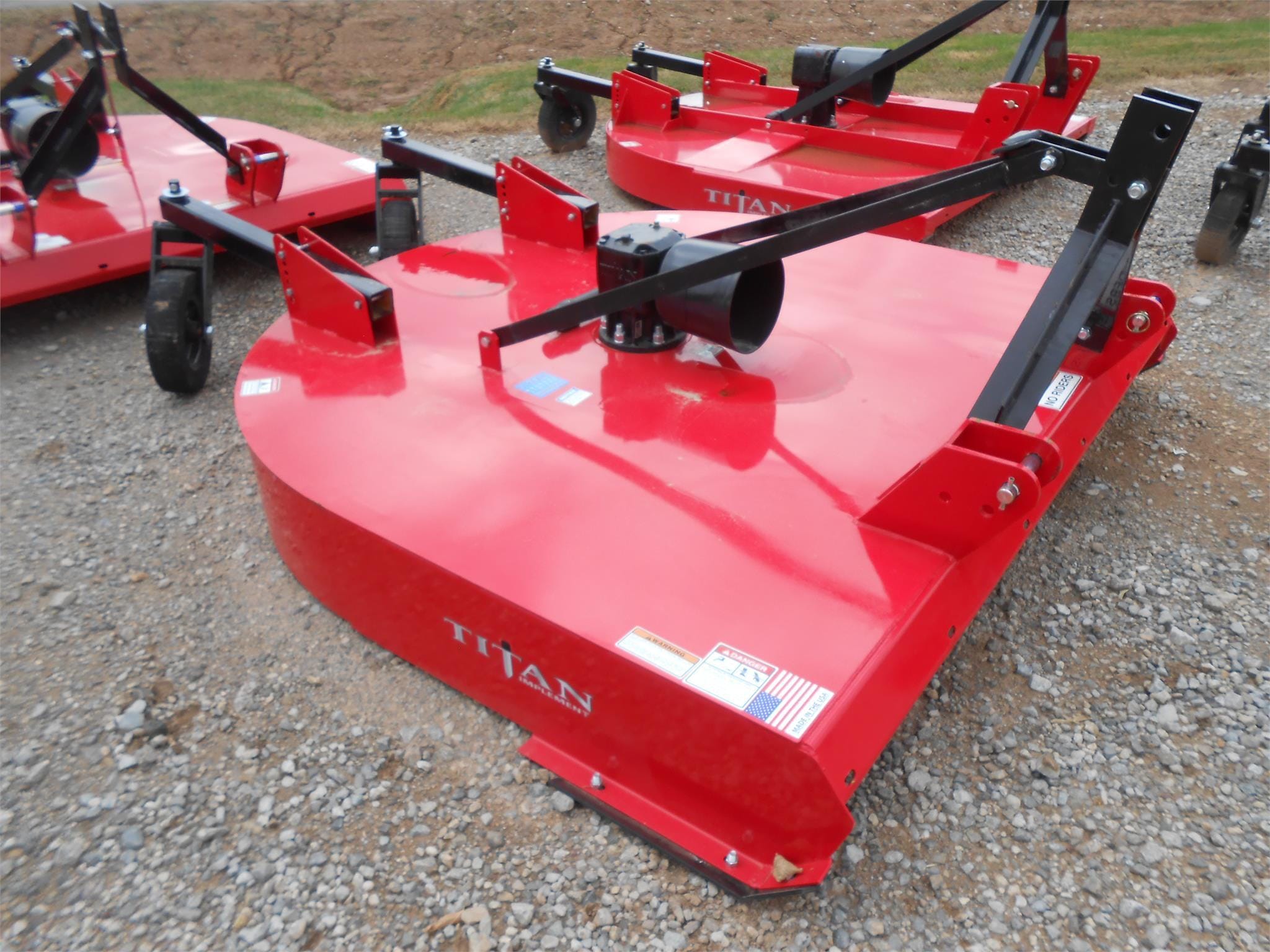 2024 Titan 970 Equipment Image0