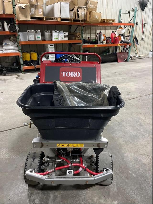 Image of Toro Stand-On Spray Master Lean-to-Steer equipment image 3