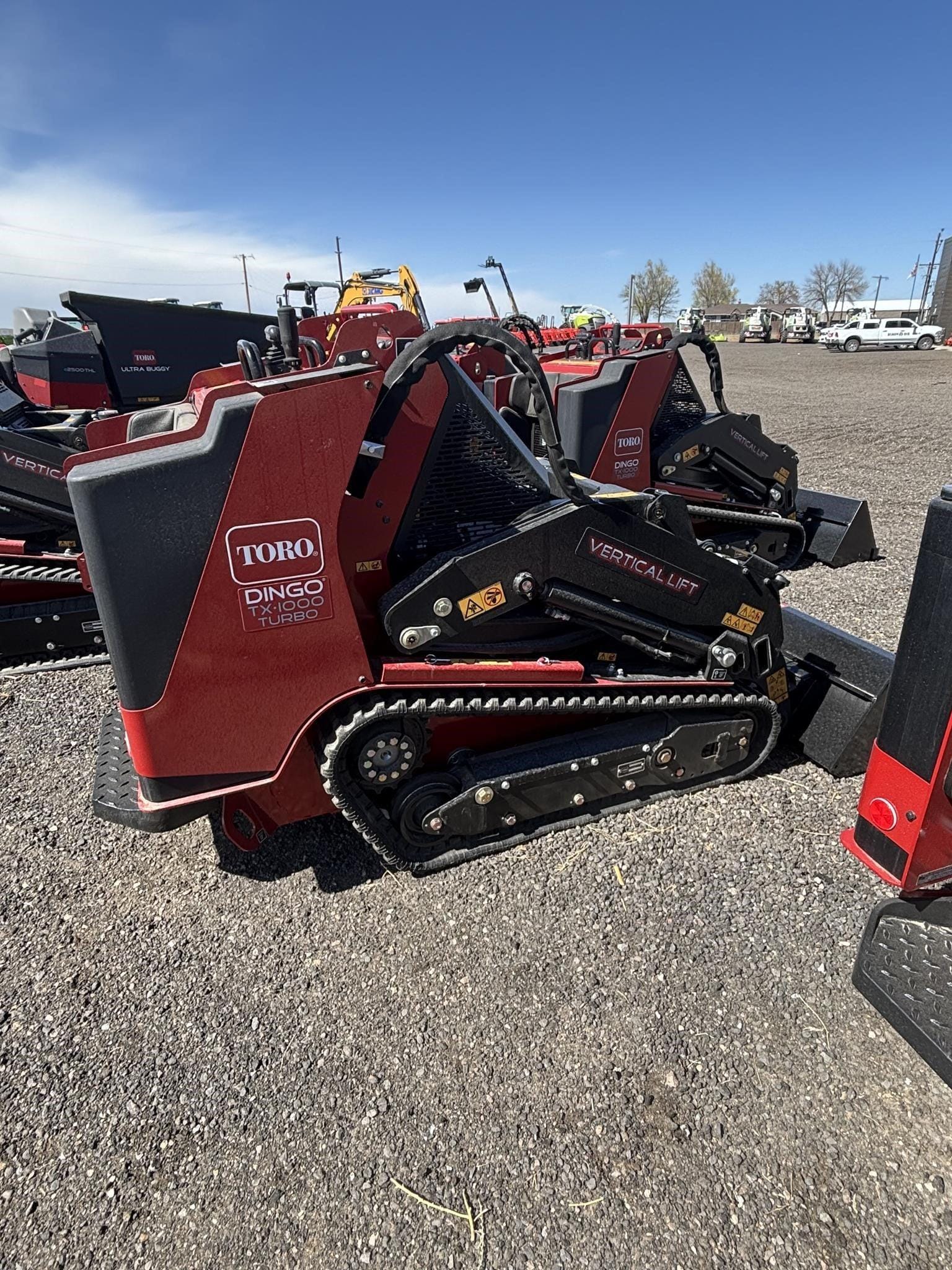 2024 Toro  Dingo TX-1000 Equipment Image0