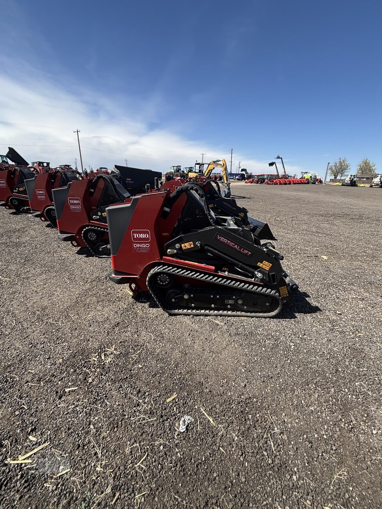 2024 Toro  Dingo TX-1000 Equipment Image0