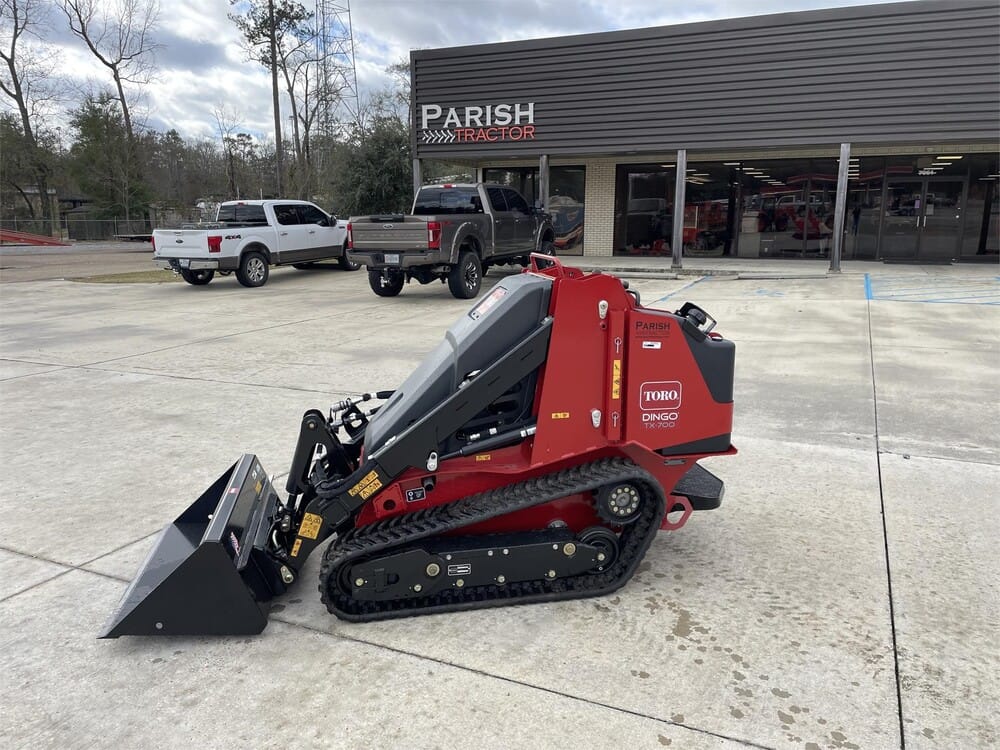 Main image Toro Dingo TX700