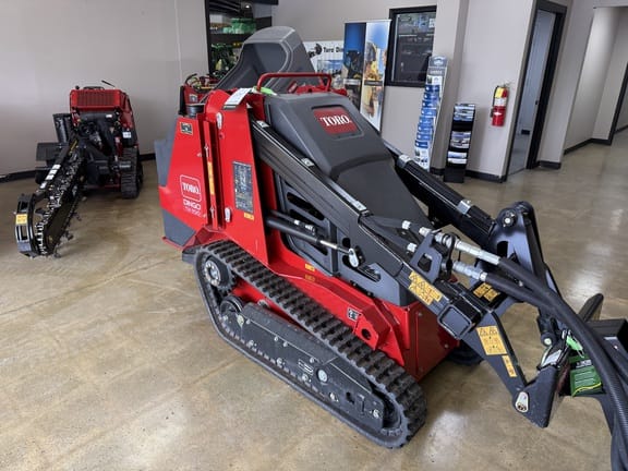 2024 Toro Dingo TX700 Equipment Image0