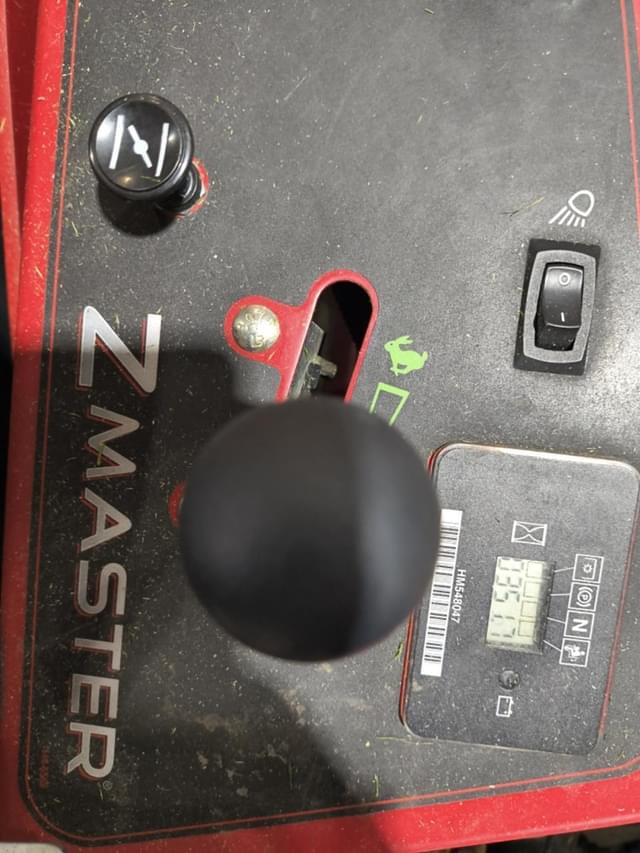 Image of Toro Z Master 4000 HDX equipment image 2