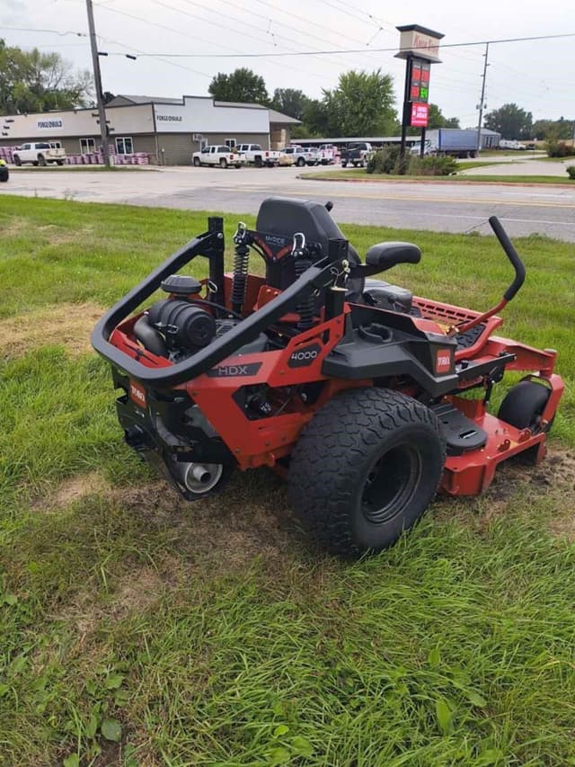 Image of Toro Z Master 4000 HDX equipment image 4