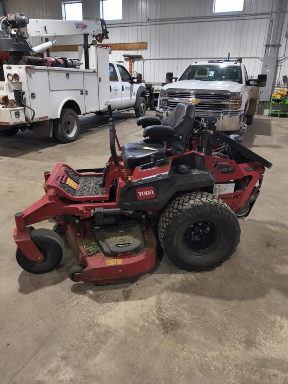 Image of Toro Z Master 4000 HDX Primary image