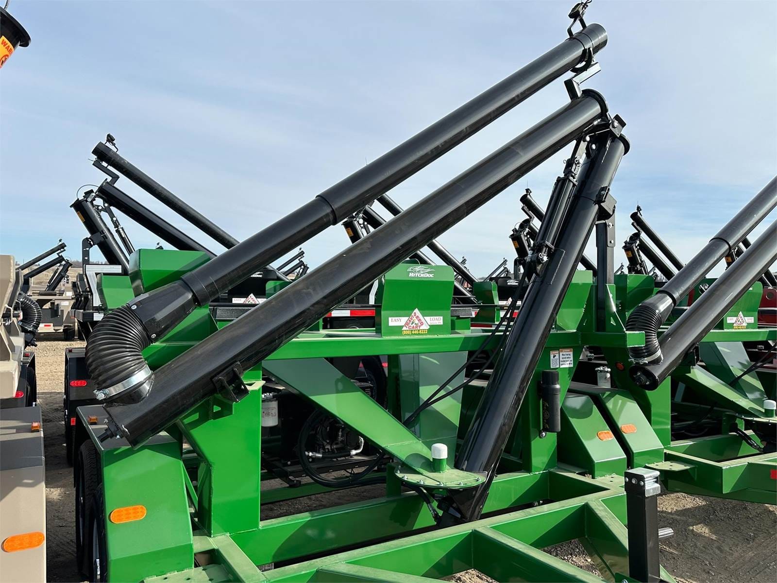 2024 Travis Seed Cart Equipment Image0