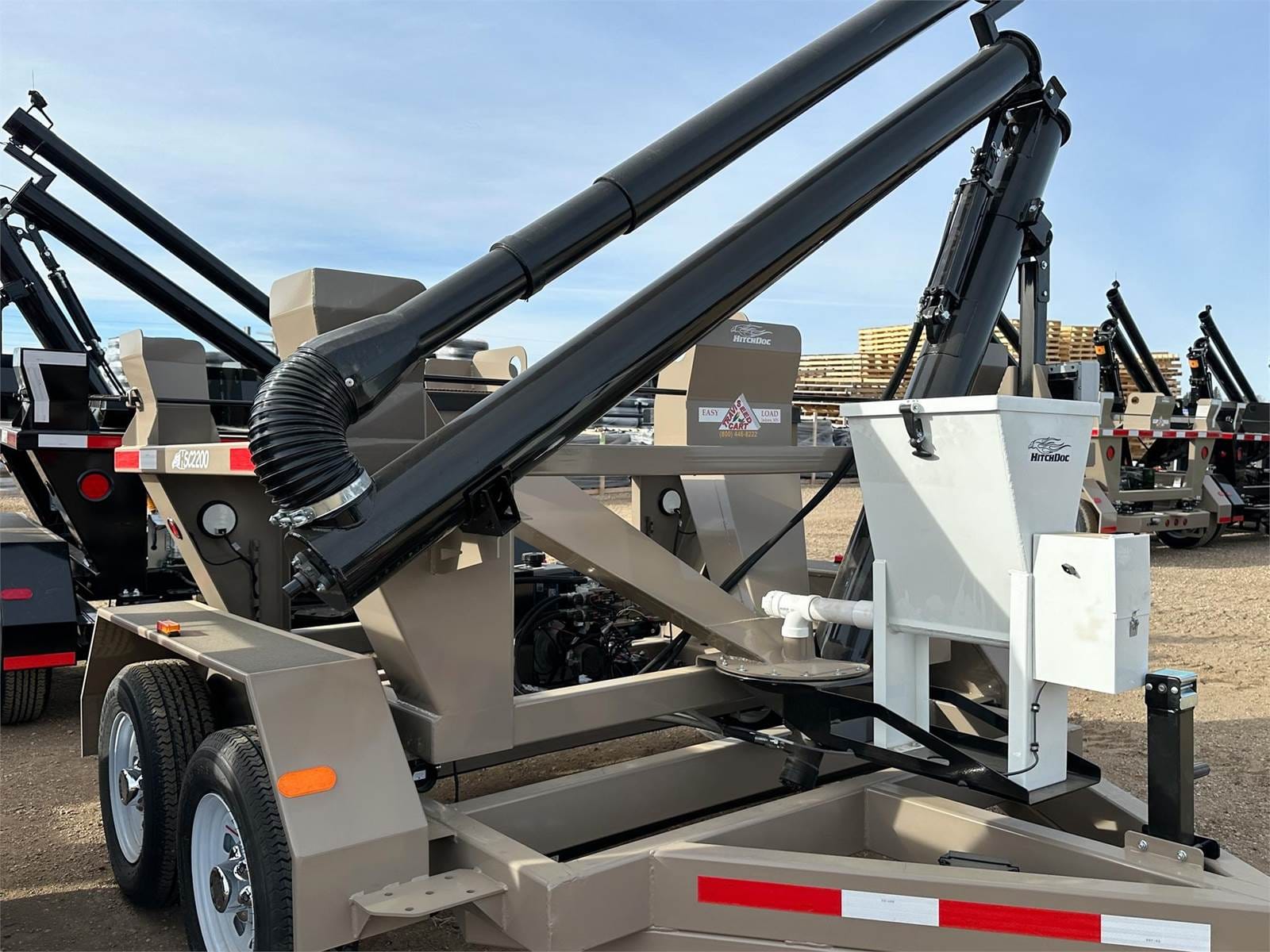 2024 Travis Seed Cart Equipment Image0